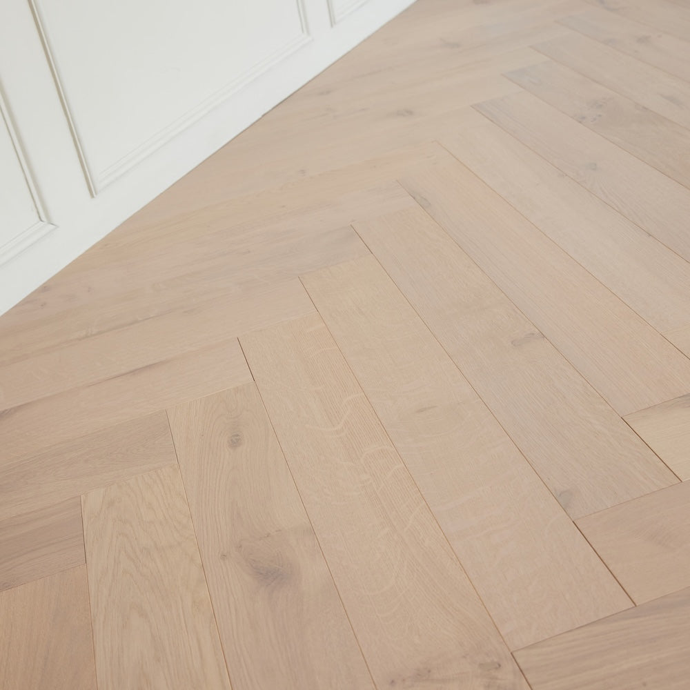 Natura Herringbone Pinot Oak Engineered Wood Flooring 15/4mm