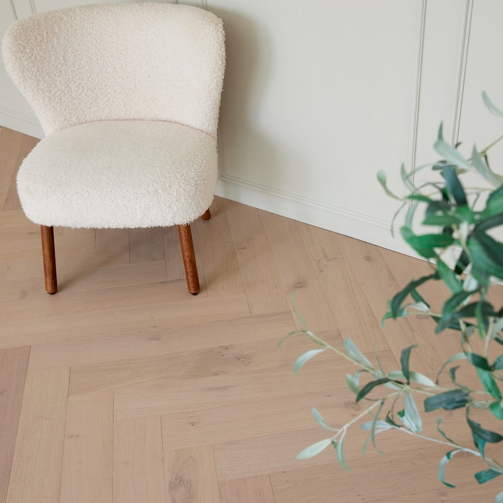 Natura Herringbone Pinot Oak Engineered Wood Flooring 15/4mm