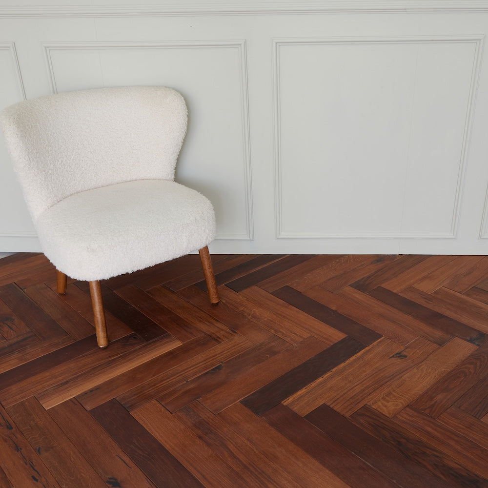 Natura Herringbone Solid Oak Flooring 18mm