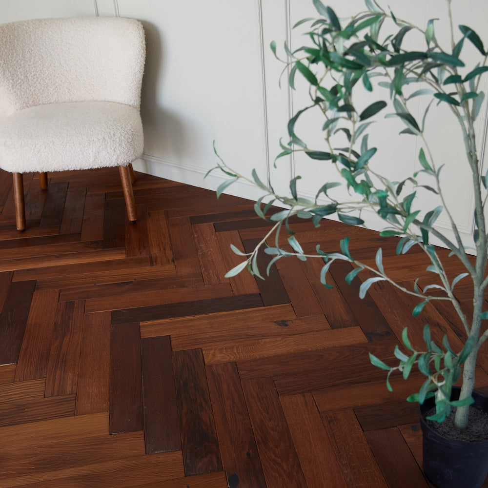 Natura Herringbone Solid Oak Flooring 18mm