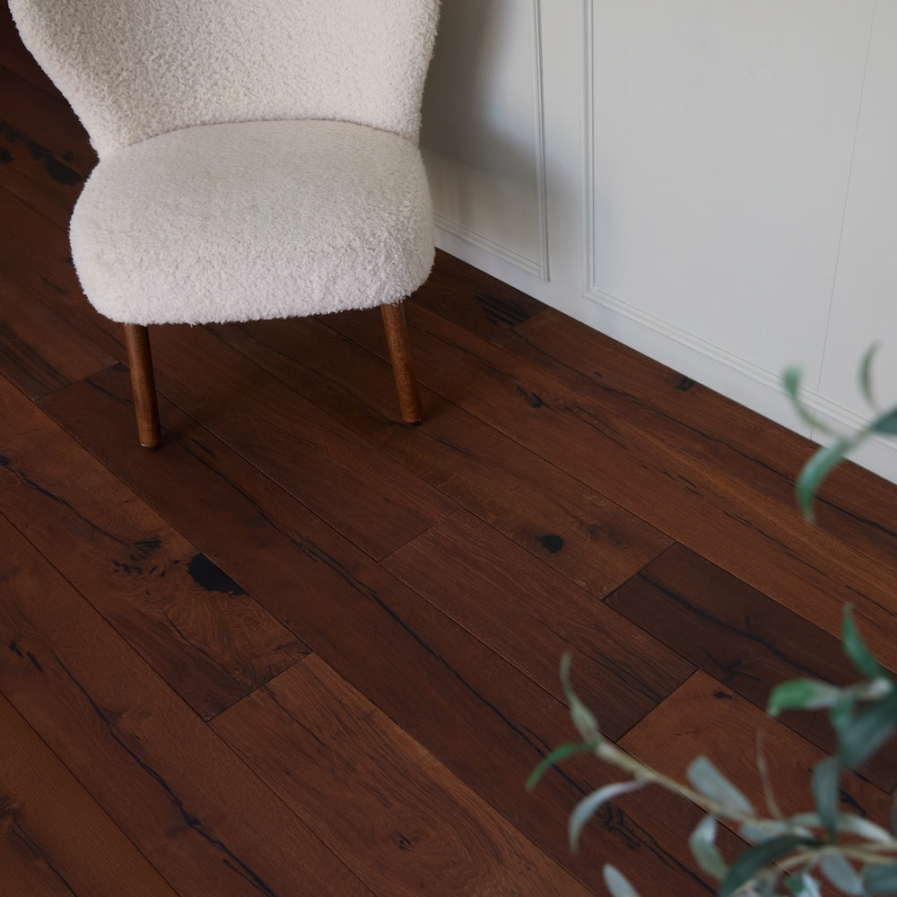 Natura Reclaimed Solid Oak Flooring 180/18mm