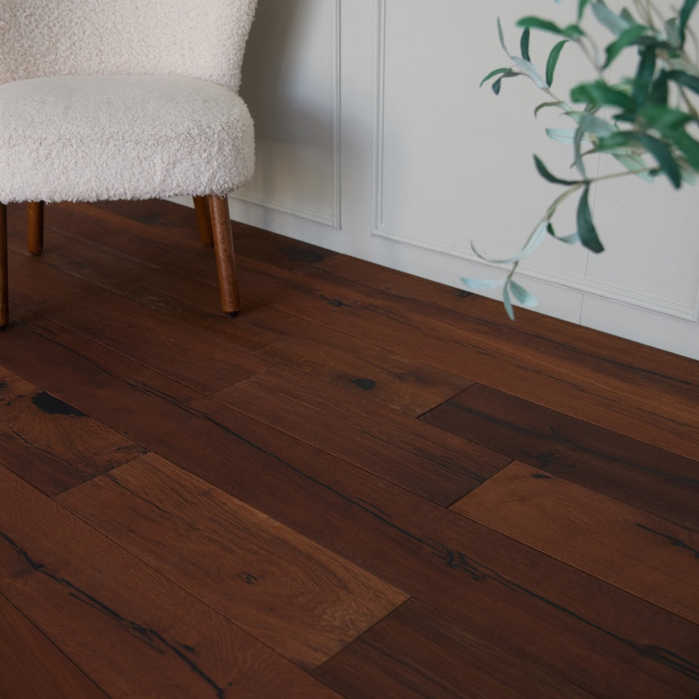 Natura Reclaimed Solid Oak Flooring 180/18mm