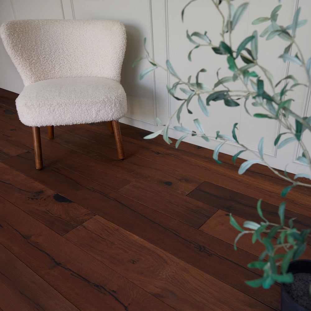 Natura Reclaimed Solid Oak Flooring 180/18mm