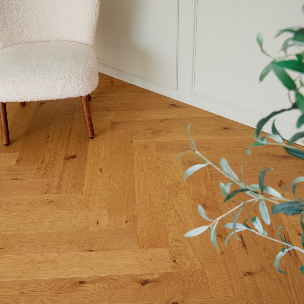 Natura Herringbone Golden Oak Engineered Wood Flooring 15/4mm