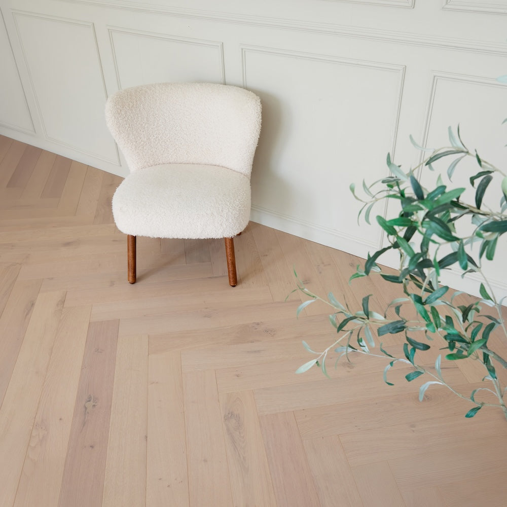 Natura Herringbone Pinot Oak Engineered Wood Flooring 15/4mm