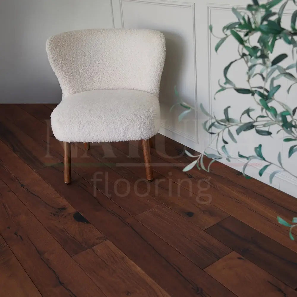 Natura Reclaimed Solid Oak Flooring 180/18mm